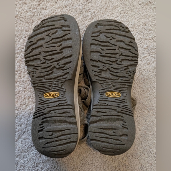 KEEN Rose Sandals Womens Size 7.5 Brindle/Shitake 1016729 Hiking Toe Bumper Arch - Picture 12 of 12